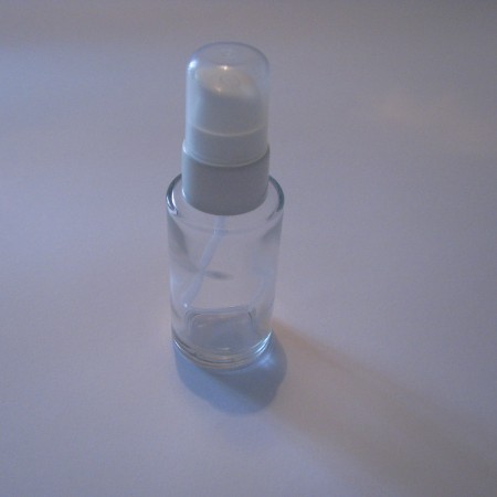 Steklenička Minerva 50 ml z belo pumpico